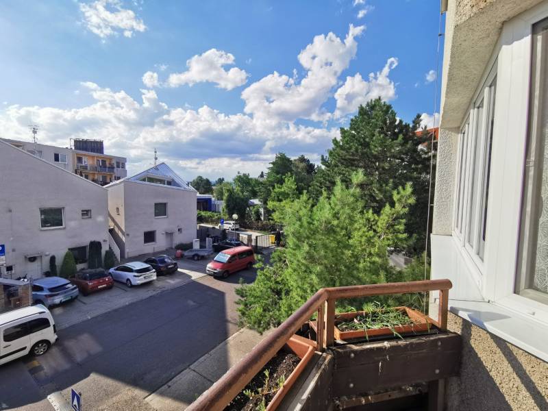 Rent Three bedroom apartment, Three bedroom apartment, Priekopnícka, B