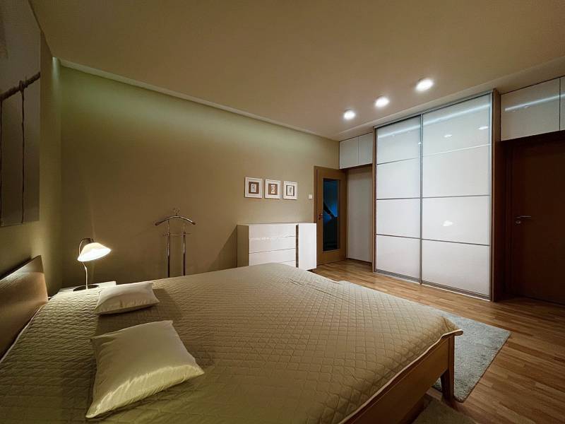 Rent Three bedroom apartment, Three bedroom apartment, Revova, Bratisl