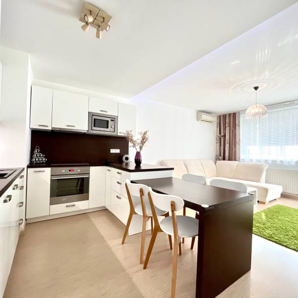 Rent Two bedroom apartment, Two bedroom apartment, Podzáhradná, Bratis