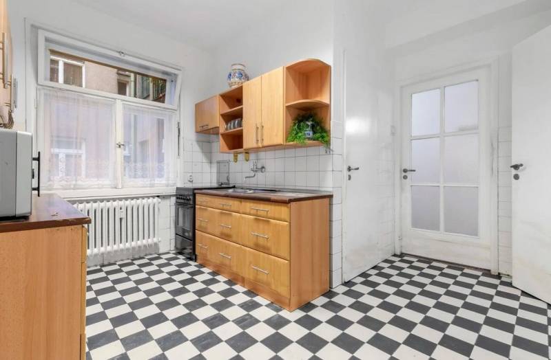 Sale Three bedroom apartment, Three bedroom apartment, Gorkého, Bratis