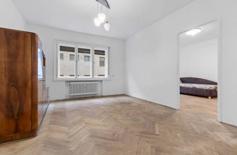 Sale Three bedroom apartment, Three bedroom apartment, Gorkého, Bratis