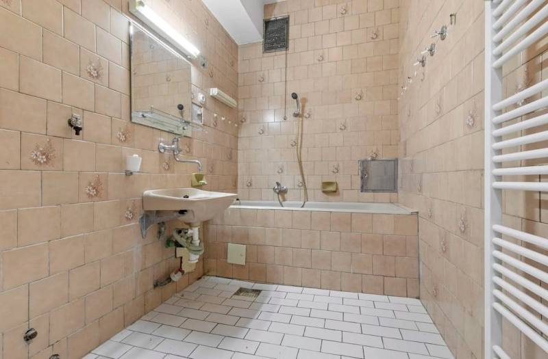 Sale Three bedroom apartment, Three bedroom apartment, Gorkého, Bratis