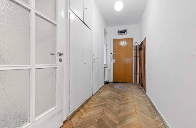 Sale Three bedroom apartment, Three bedroom apartment, Gorkého, Bratis