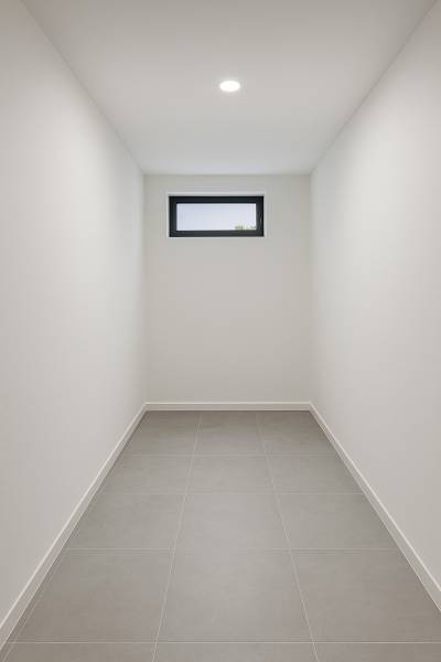 Sale Storehouses and Workshops, Storehouses and Workshops, Magurská, B