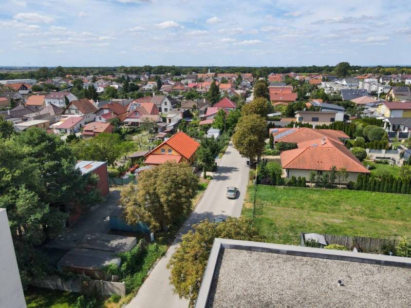 Rent Three bedroom apartment, Three bedroom apartment, Cementárenská, 