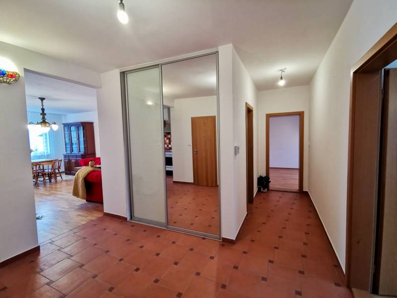 Rent Three bedroom apartment, Three bedroom apartment, Priekopnícka, B
