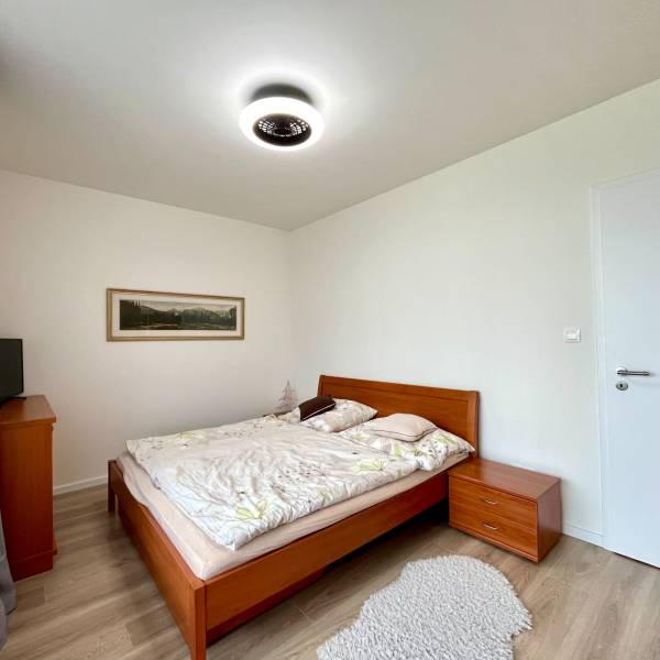 Rent One bedroom apartment, One bedroom apartment, Jána Langoša, Brati