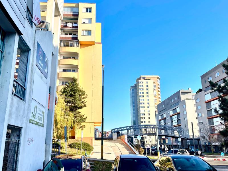 Sale Garage, Garage, Pribišova, Bratislava - Karlova Ves, Slovakia