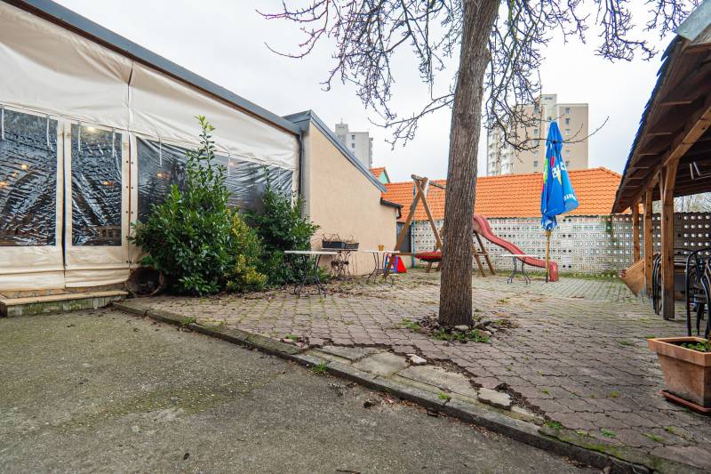 Sale Hotels and pensions, Hotels and pensions, Hollého, Skalica, Slova