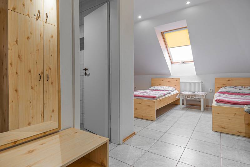 Sale Hotels and pensions, Hotels and pensions, Hollého, Skalica, Slova