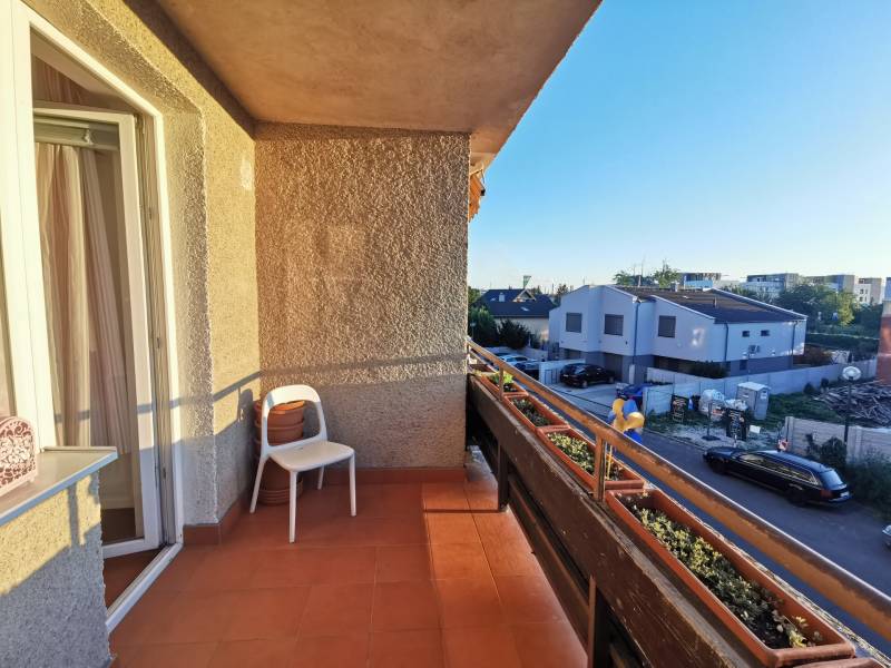 Rent Three bedroom apartment, Three bedroom apartment, Priekopnícka, B