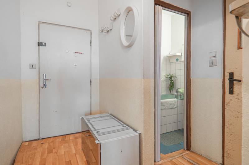 Sale Three bedroom apartment, Three bedroom apartment, Č. Parašutistov