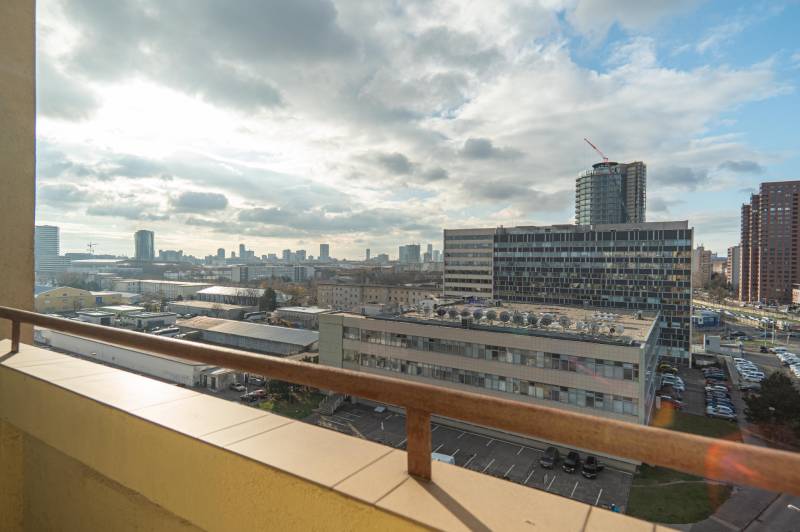 Sale Three bedroom apartment, Three bedroom apartment, Č. Parašutistov