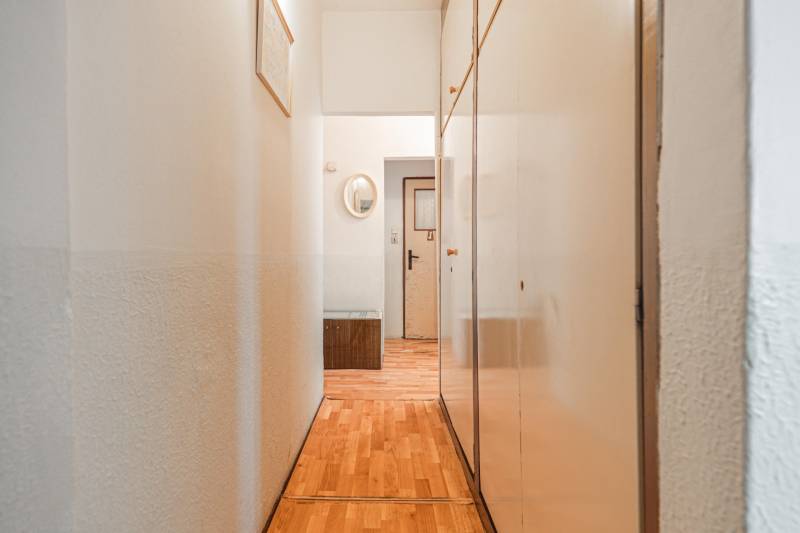 Sale Three bedroom apartment, Three bedroom apartment, Č. Parašutistov