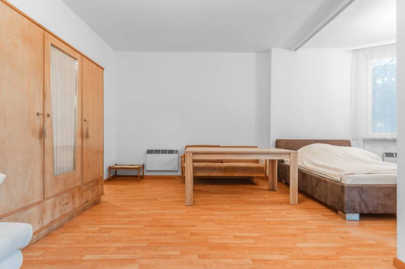 Sale Studio, Studio, Gläserstraße, Neunkirchen, Austria