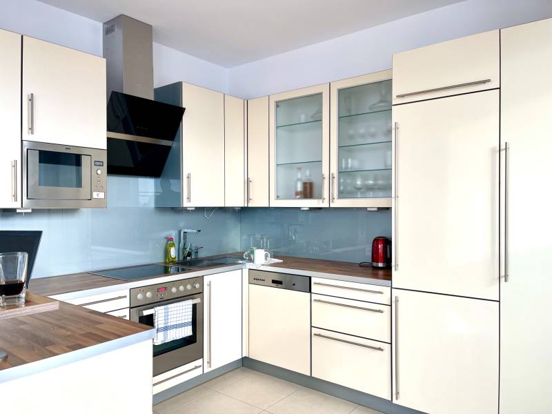 Rent Two bedroom apartment, Two bedroom apartment, Plynárenská, Bratis