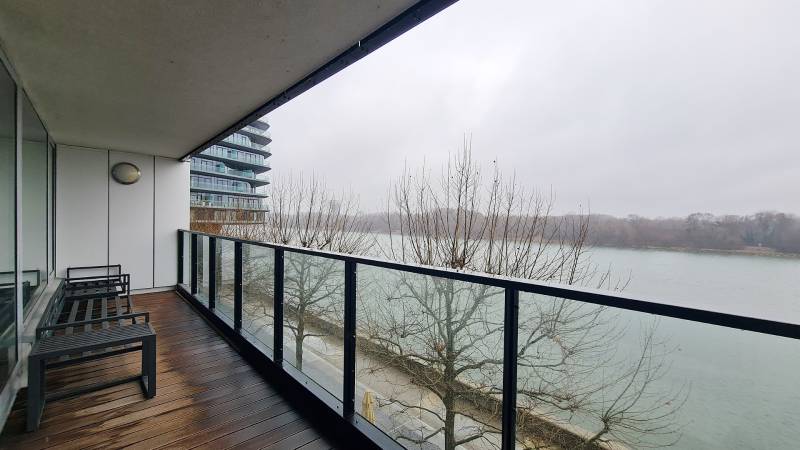 Rent Two bedroom apartment, Two bedroom apartment, Dvořákovo nábrežie,