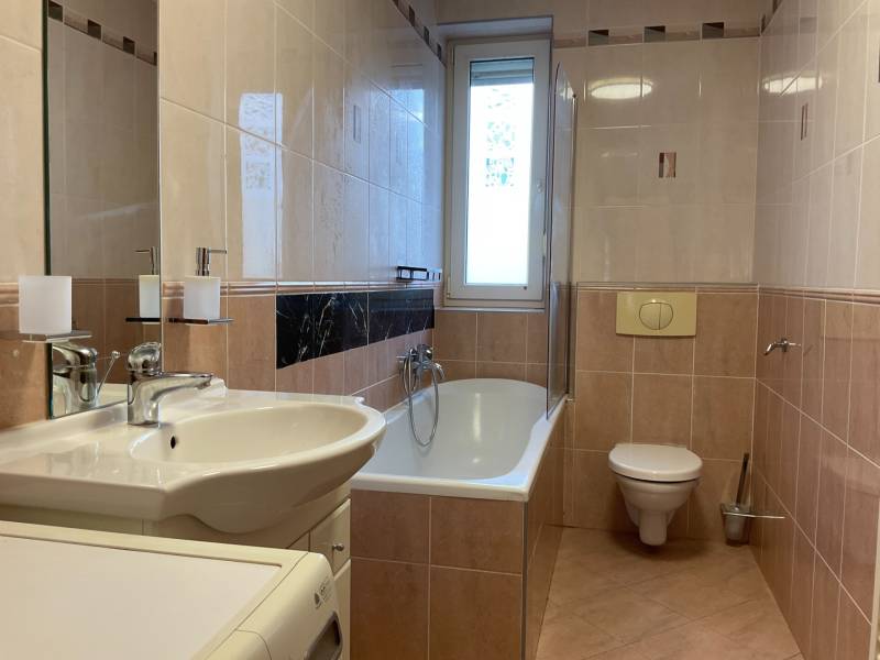 Rent Two bedroom apartment, Two bedroom apartment, Špitálska, Bratisla