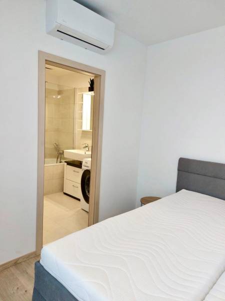 Rent One bedroom apartment, One bedroom apartment, Mlynské nivy, Brati