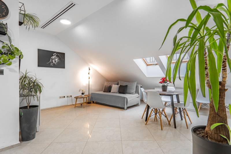 Sale One bedroom apartment, One bedroom apartment, Námestie 1.mája, Br