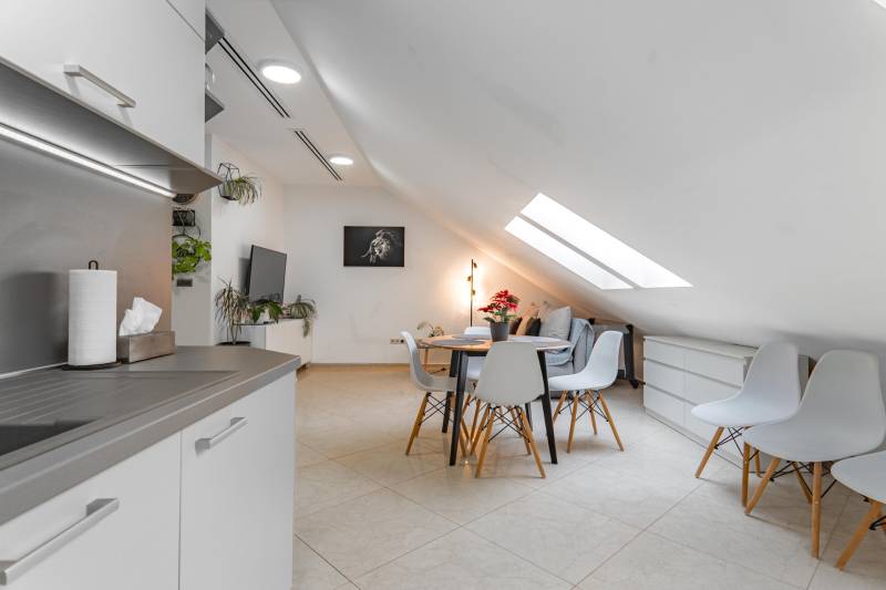 Sale One bedroom apartment, One bedroom apartment, Námestie 1.mája, Br