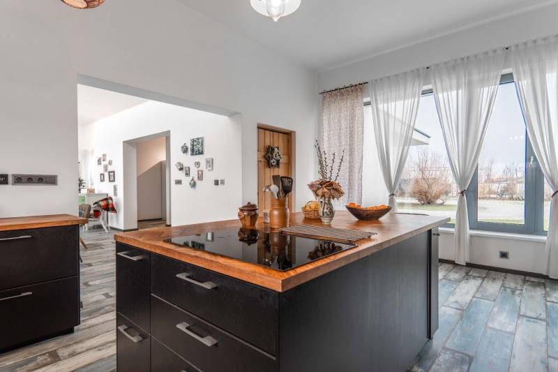 Sale Villa, Villa, Nagy Lajos király, Mosonmagyaróvár, Hungary