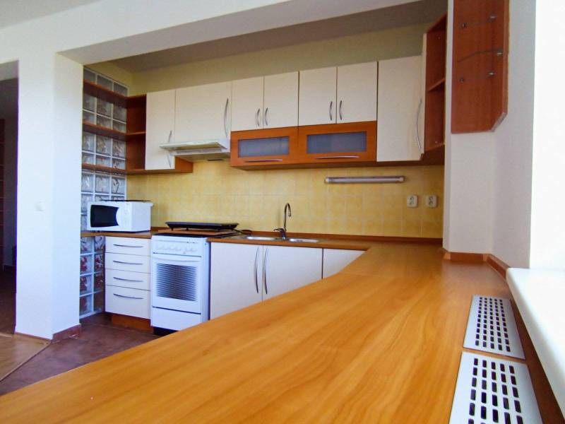 Rent Two bedroom apartment, Two bedroom apartment, Ul. Nejedlého, Brat