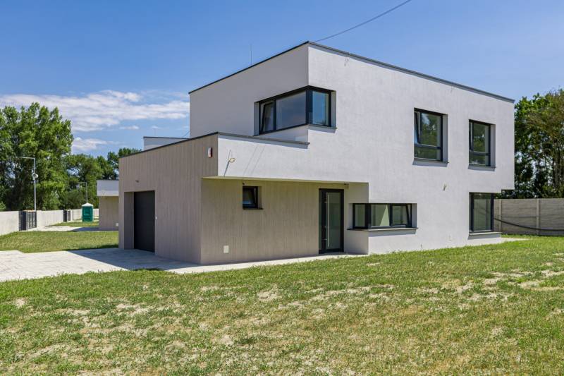 Sale Family house, Family house, Kaštieľska, Senec, Slovakia