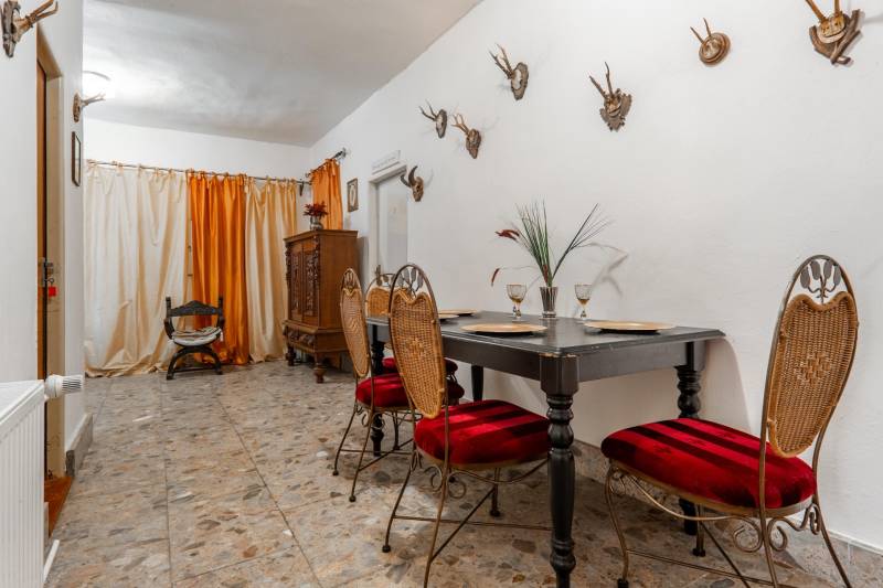 Sale Cottage, Cottage, Hviezdoslavova, Trenčín, Slovakia