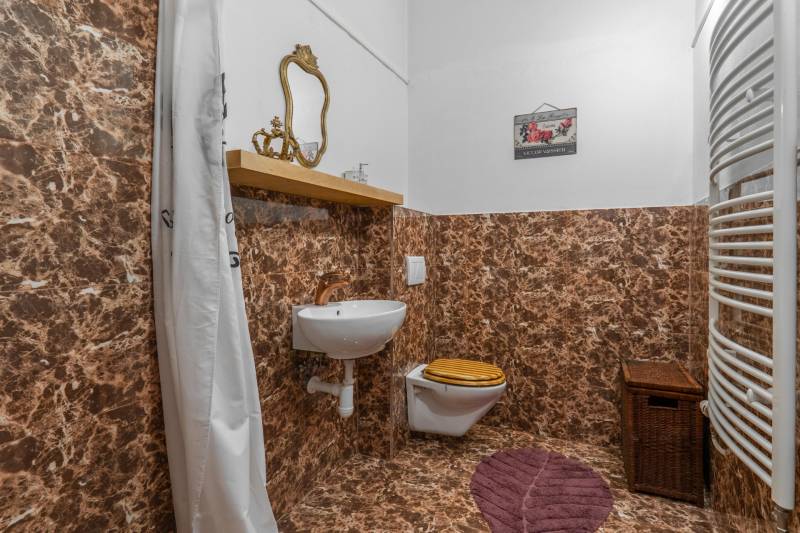 Sale Cottage, Cottage, Hviezdoslavova, Trenčín, Slovakia