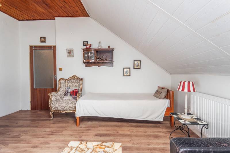 Sale Cottage, Cottage, Hviezdoslavova, Trenčín, Slovakia