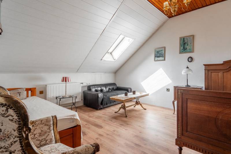 Sale Cottage, Cottage, Hviezdoslavova, Trenčín, Slovakia