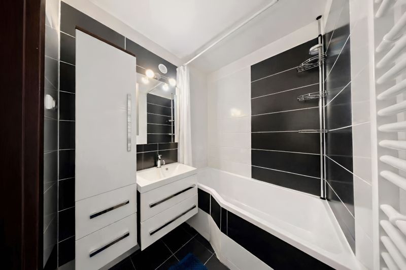 Sale Three bedroom apartment, Three bedroom apartment, Vyšehradská, Br