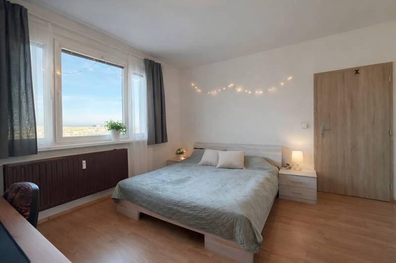 Rent Three bedroom apartment, Three bedroom apartment, Lietavská, Brat