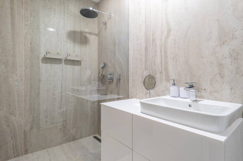 Rent Three bedroom apartment, Three bedroom apartment, solunska, Brati