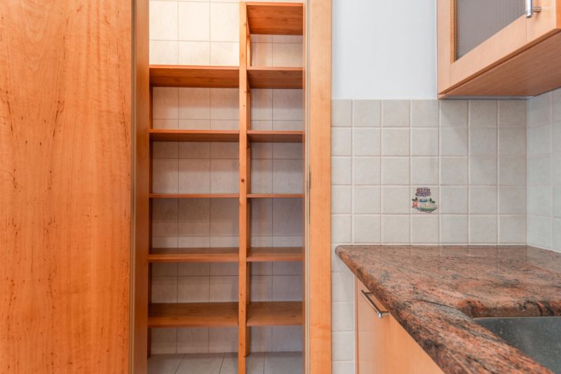 Sale One bedroom apartment, One bedroom apartment, Heyrovského, Bratis