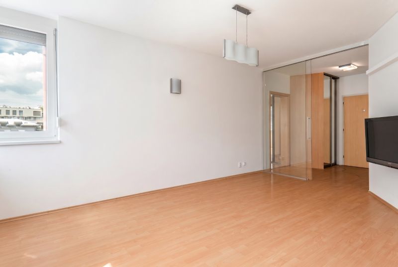 Spacious 3-Room Apartment in Bratislavas Karlova Ves
