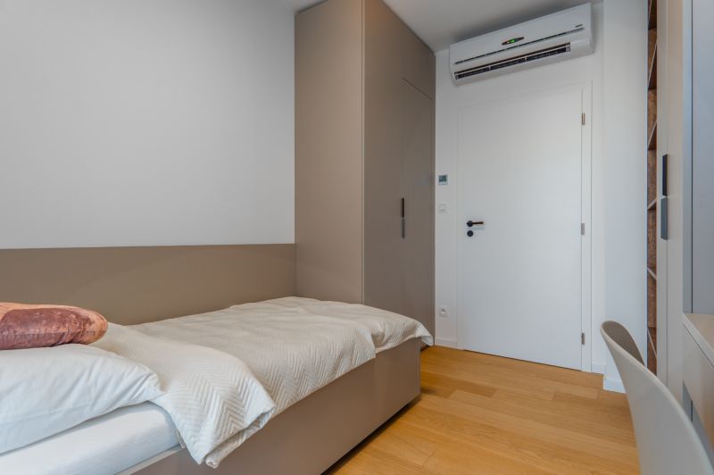 Sale Three bedroom apartment, Three bedroom apartment, Mierová, Bratis
