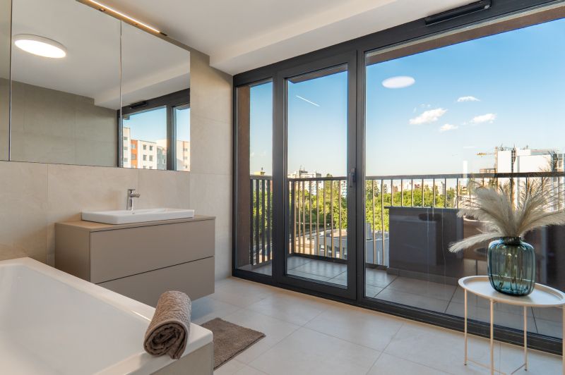Sale Three bedroom apartment, Three bedroom apartment, Mierová, Bratis