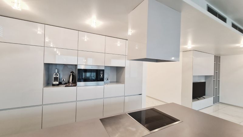 Rent Two bedroom apartment, Two bedroom apartment, Dvořákovo nábrežie,