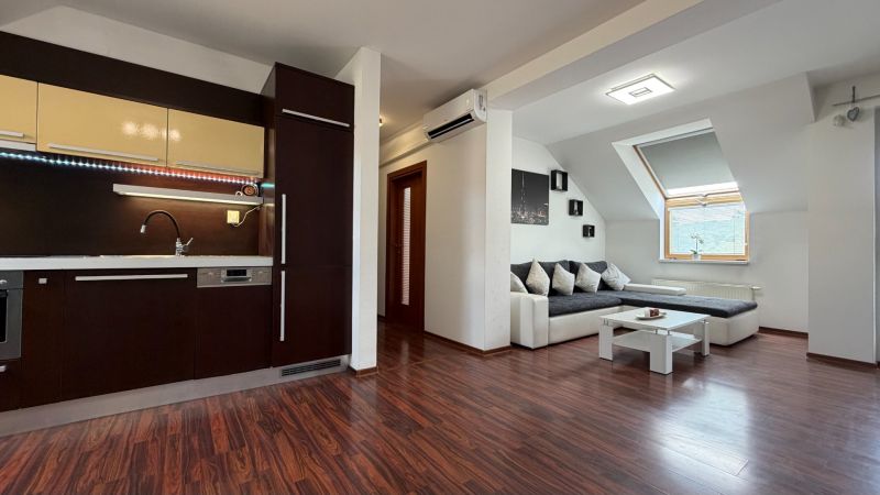 Sale Two bedroom apartment, Two bedroom apartment, Kollárova, Banská B
