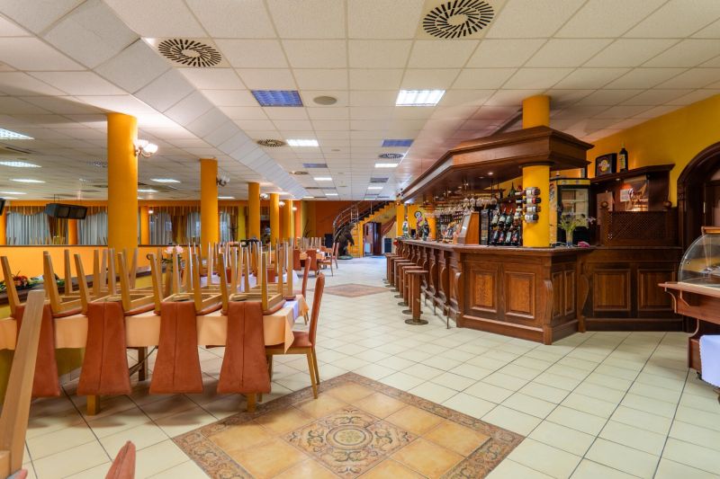 Sale Commercial premises, Commercial premises, Komenského, Nové Zámky,