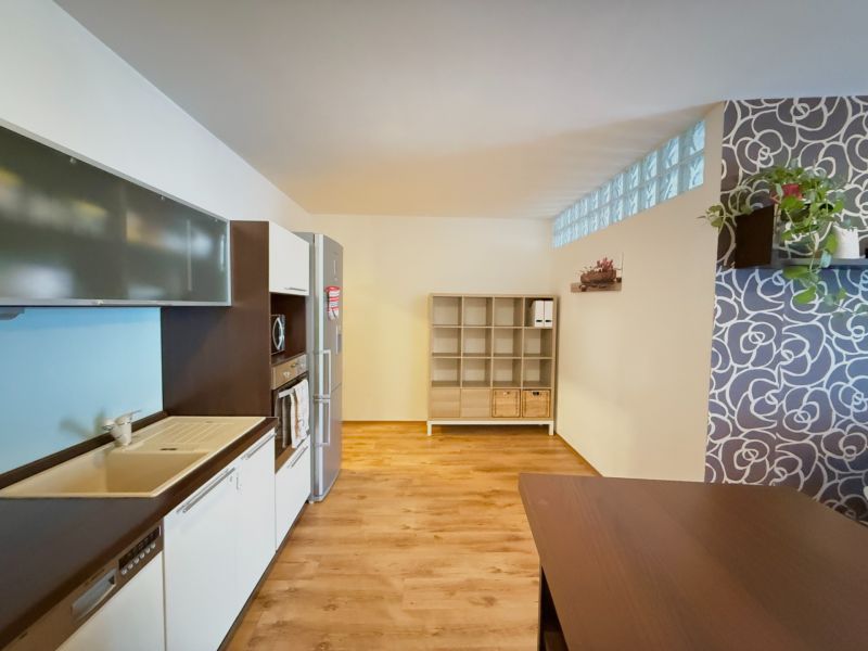 Rent One bedroom apartment, One bedroom apartment, Kresánkova, Bratisl