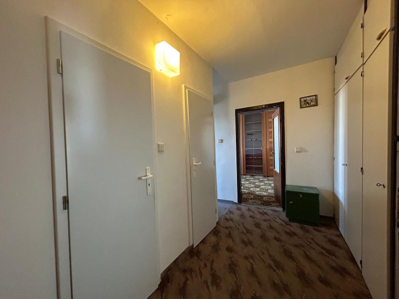Sale Three bedroom apartment, Three bedroom apartment, Slatinská, Brat