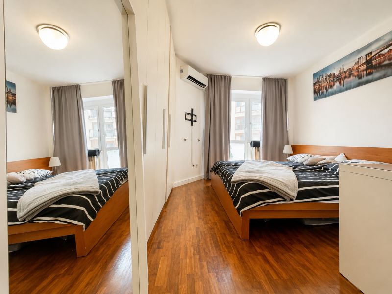 Rent Two bedroom apartment, Two bedroom apartment, Špitálska, Bratisla