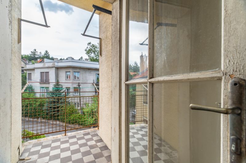 Charming 3-Room Apartment in Historic Bratislava Old Town