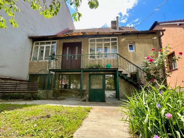 Sale Family house, Family house, Líščie nivy, Bratislava - Ružinov, Sl