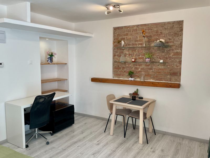 Sale Studio, Studio, Námestie 1.mája, Bratislava - Staré Mesto, Slovak