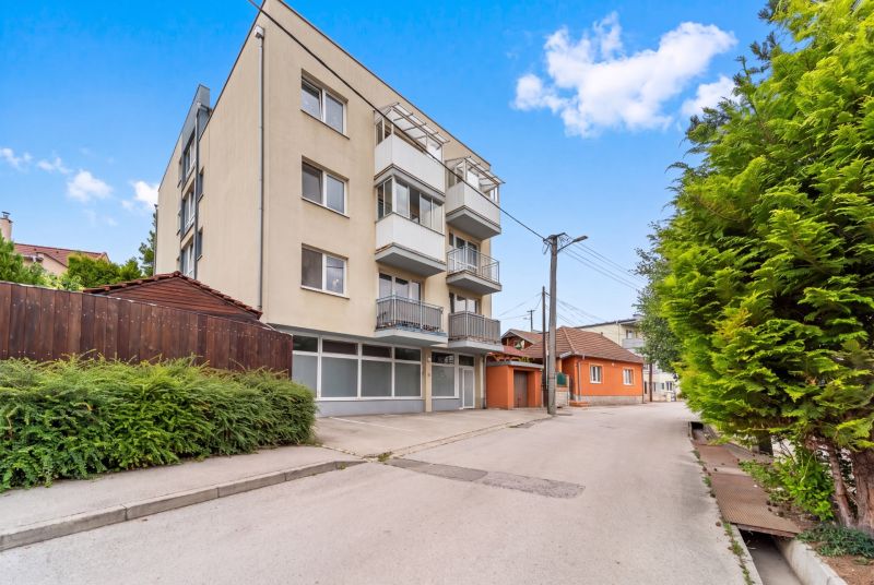 Sale Two bedroom apartment, Two bedroom apartment, Robotnícka, Senec, 
