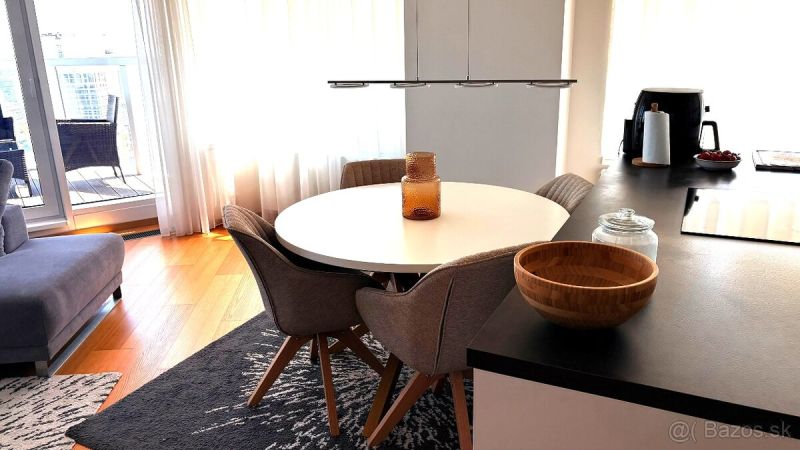 Rent Two bedroom apartment, Two bedroom apartment, Landererova, Bratis